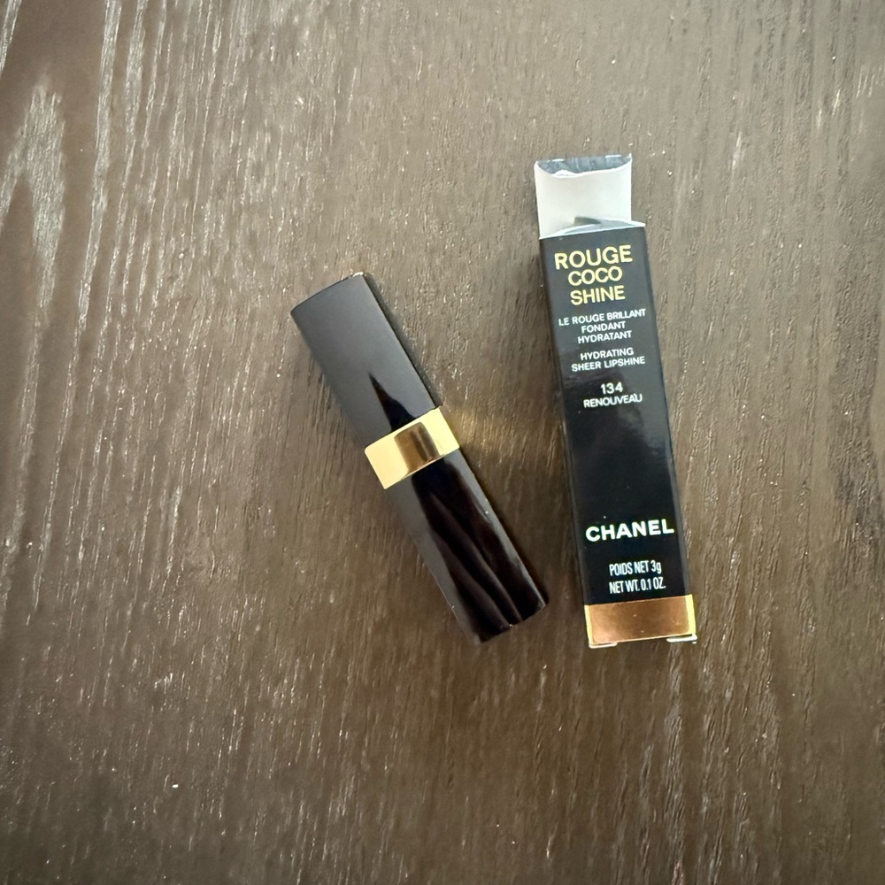 Chanel Rouge Coco Shine Hydrating Sheer Lipshine 134 Renouveau 0.1oz / 3g NIB